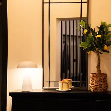 Nocleg ze śniadaniem Motto Boutique Old Town - Butikowe Na Starówce 4*